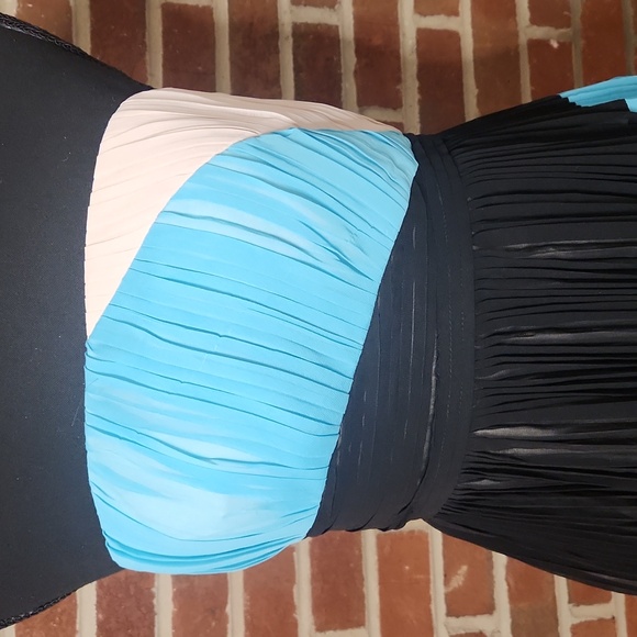 NWT Minuet colorblock Pleated Dress, size M - Picture 6 of 10